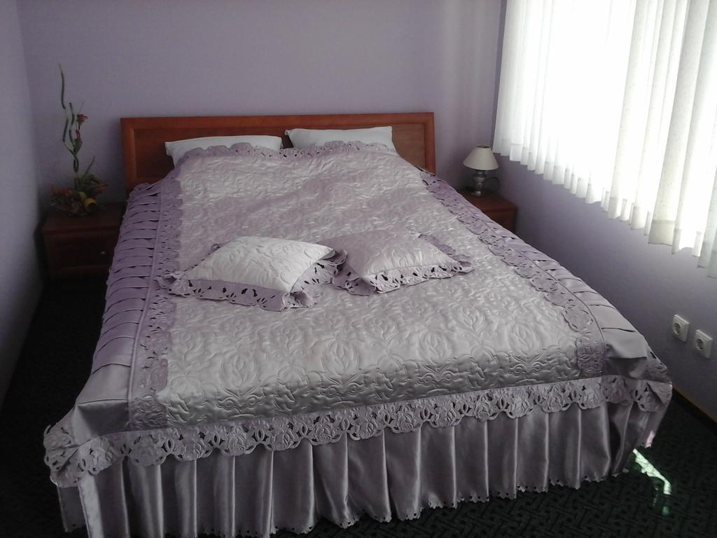 Skaistaziede Hotel Šiauliai Cameră foto
